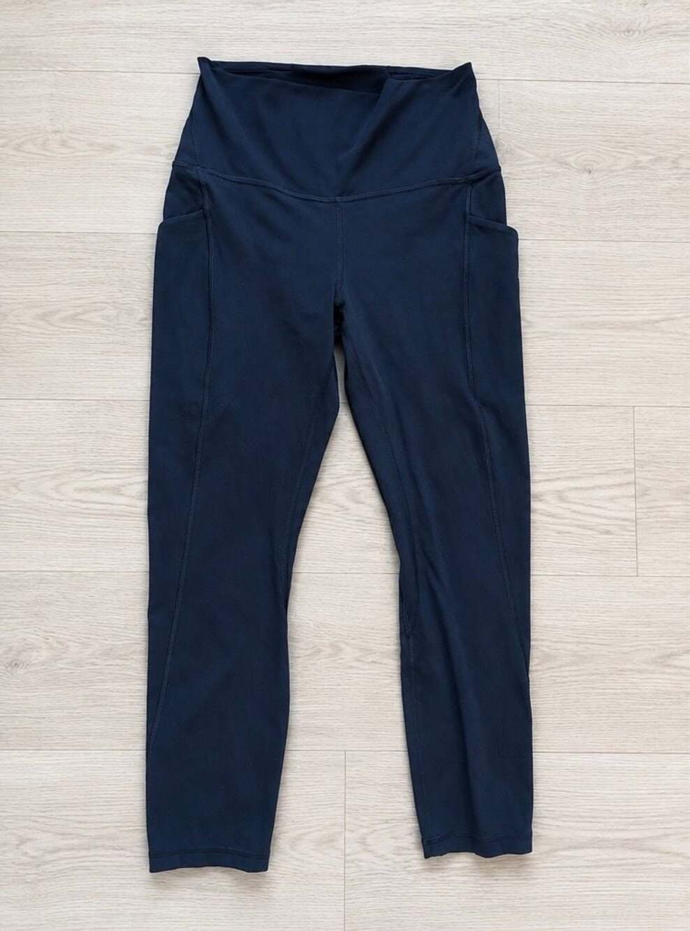 Lululemon Wunder Train High-Rise Pocket Leggings 25" black women’s sz 6